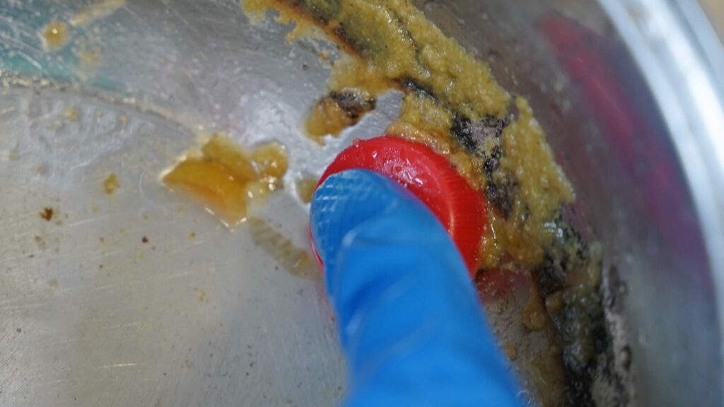 페트병 뚜껑으로 기름때 찌든때 설거지 청소하기